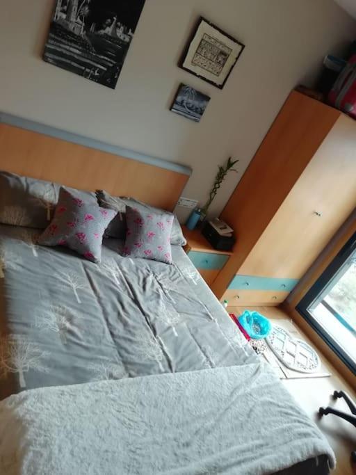 Habitacion En Piso Compartido Cerca De Playa De Samil Vigo Exterior foto