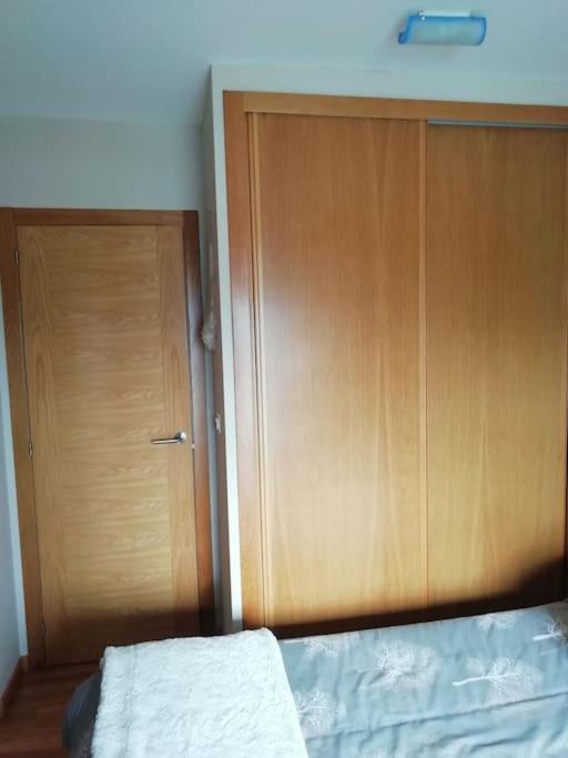 Habitacion En Piso Compartido Cerca De Playa De Samil Vigo Exterior foto